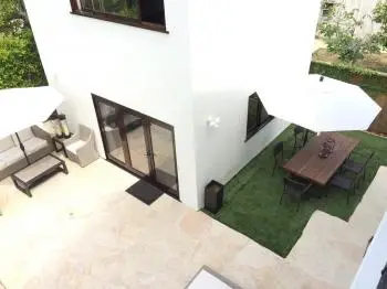 Selby Ave Guest House 4