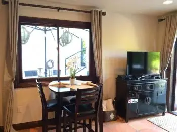 Selby Ave Guest House 9